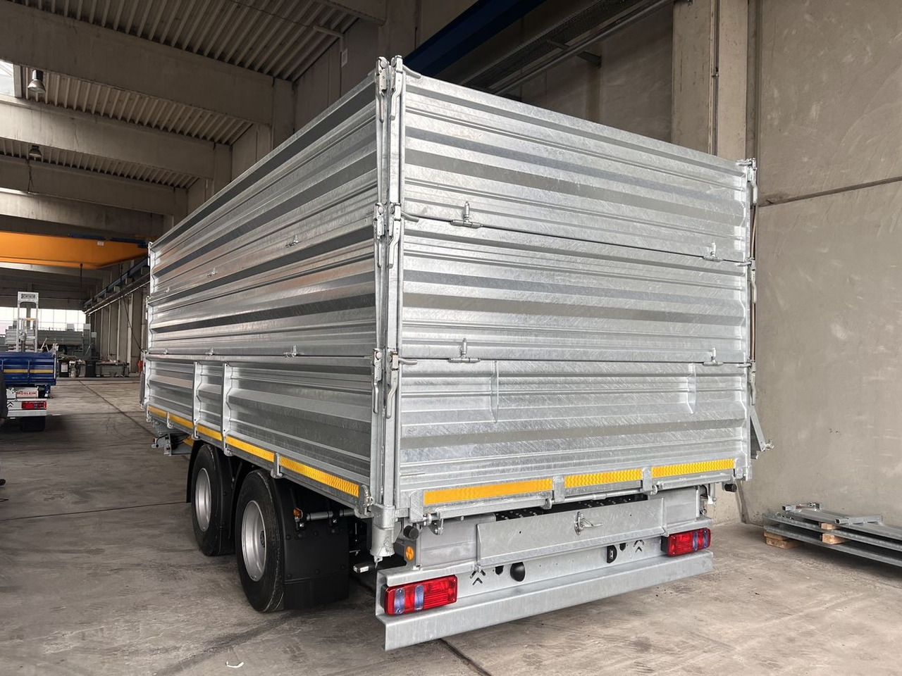 Möslein TTD 19 AB 19 t Tandem Kipper Tieflader2 x Aufsatzbordwänden-- Neufahrzeug -- - Sklápěcí přívěs: obrázek 2 Möslein TTD 19 AB 19 t Tandem Kipper Tieflader2 x Aufsatzbordwänden-- Neufahrzeug -- - Sklápěcí přívěs: obrázek 2