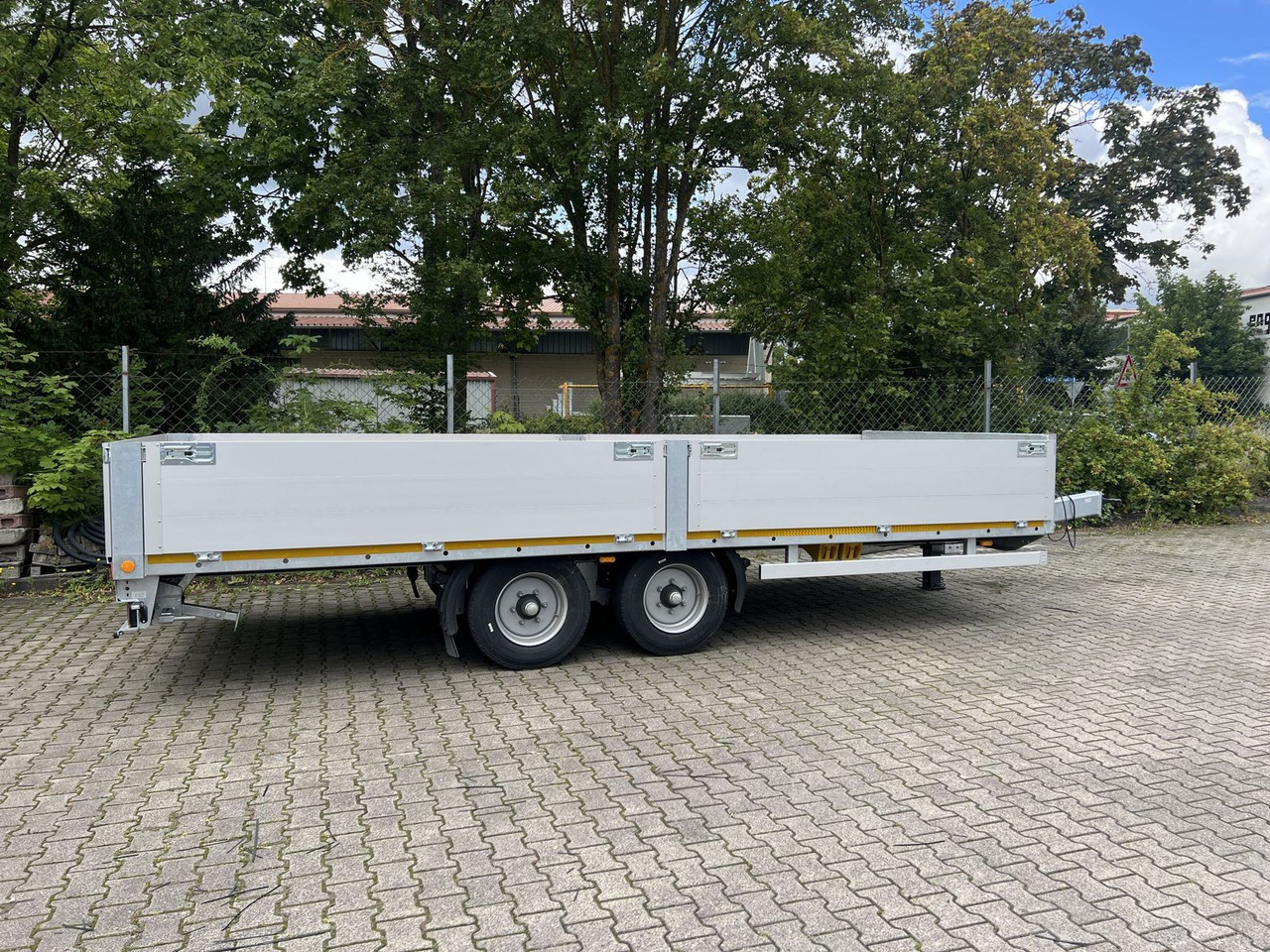 Möslein Tandem Pritsche- Tieflader mit Rungentaschen - Podvalníkový přívěs: obrázek 4 Möslein Tandem Pritsche- Tieflader mit Rungentaschen - Podvalníkový přívěs: obrázek 4