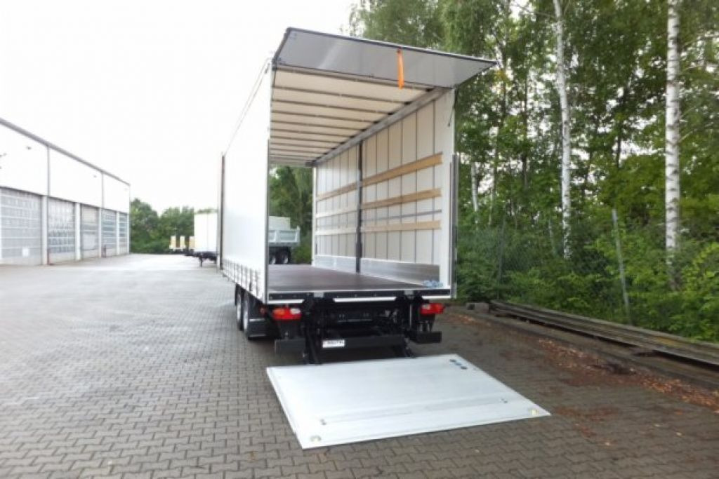 Möslein neuer Planenanhänger, Ladebordwand + Durchladba - Plachtový nákladní auto: obrázek 4 Möslein neuer Planenanhänger, Ladebordwand + Durchladba - Plachtový nákladní auto: obrázek 4