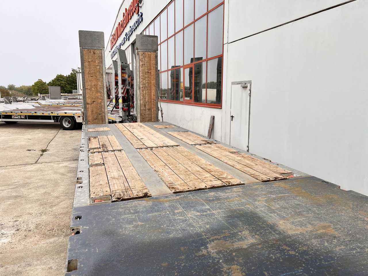Müller Mitteltal D3 3 Achs Tieflader 9 m, Verzinkt, Wenig Benutzt - Podvalníkový přívěs: obrázek 3 Müller Mitteltal D3 3 Achs Tieflader 9 m, Verzinkt, Wenig Benutzt - Podvalníkový přívěs: obrázek 3