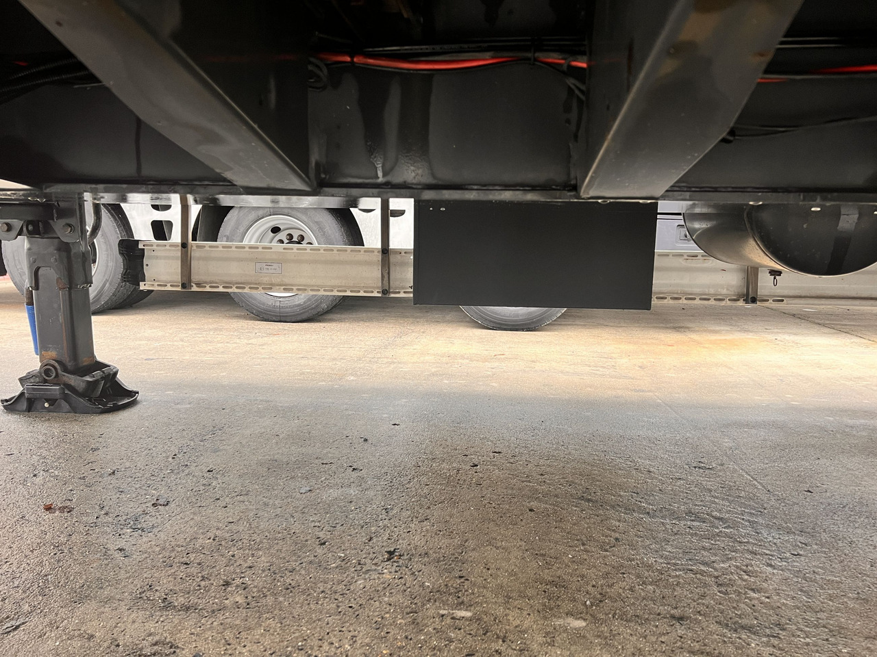 Podvalníkový návěs pro dopravu těžké techniky t3 3 Achs Satteltieflader: obrázek 8 Podvalníkový návěs pro dopravu těžké techniky t3 3 Achs Satteltieflader: obrázek 8