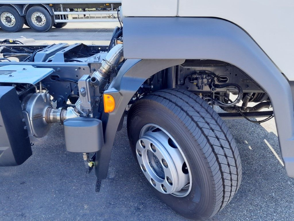 DAF FA XB 260 12t reparierter Wasserschaden - Podvozek s kabinou: obrázek 5 DAF FA XB 260 12t reparierter Wasserschaden - Podvozek s kabinou: obrázek 5