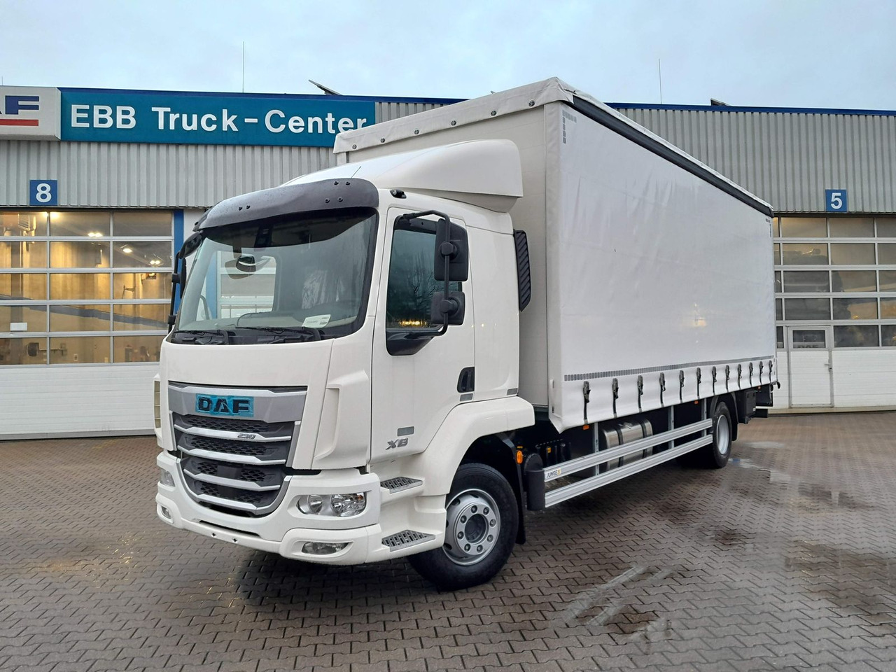 DAF FA XB 290 16t Junge Curtainsider - Plachtový nákladní auto: obrázek 1 DAF FA XB 290 16t Junge Curtainsider - Plachtový nákladní auto: obrázek 1