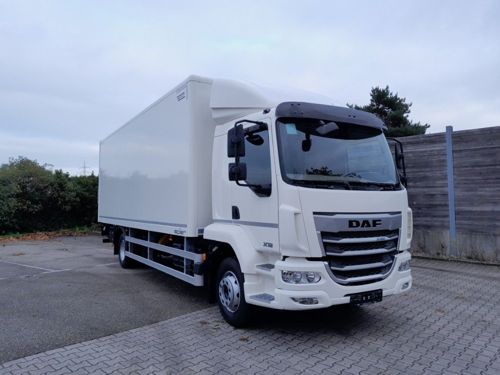 DAF FA XB 290 16t Spier Plywoodkoffer - Skříňový nákladní auto: obrázek 2 DAF FA XB 290 16t Spier Plywoodkoffer - Skříňový nákladní auto: obrázek 2