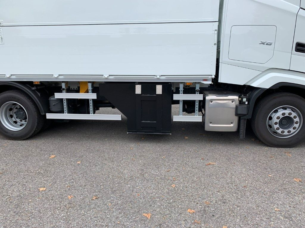 DAF FAN XG 480 Swing-Board mit LBW - Přepravník nápojů: obrázek 5 DAF FAN XG 480 Swing-Board mit LBW - Přepravník nápojů: obrázek 5