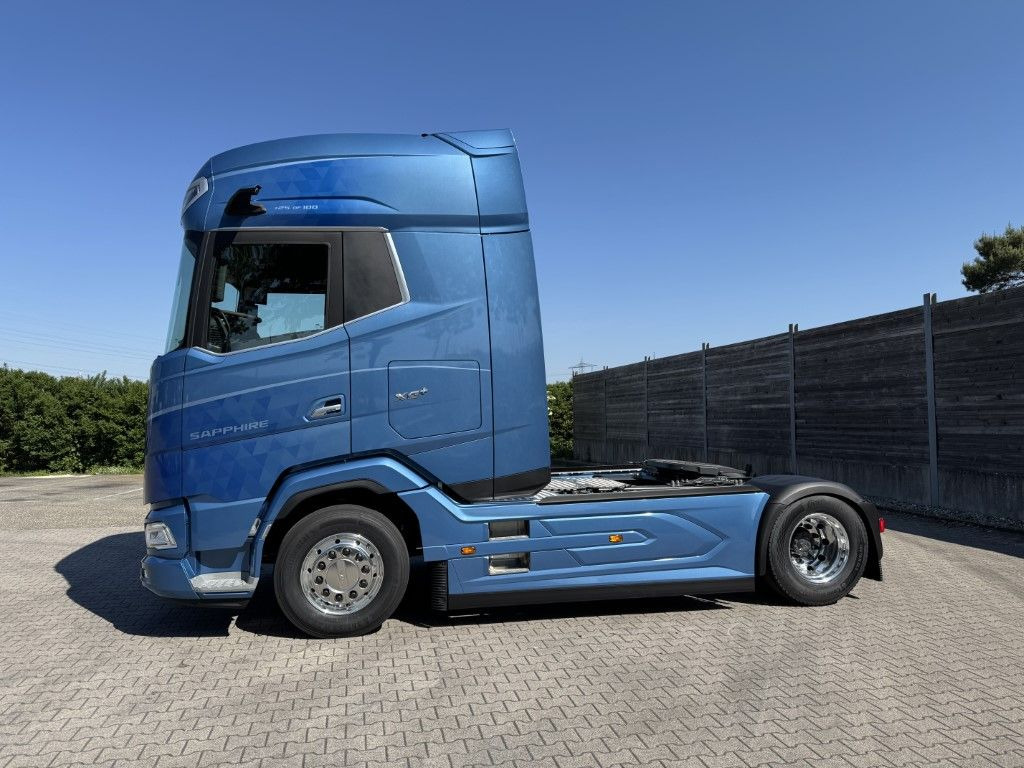 DAF FT XG 530 BLAU METALLIC Limited Edition - Tahač: obrázek 3 DAF FT XG 530 BLAU METALLIC Limited Edition - Tahač: obrázek 3