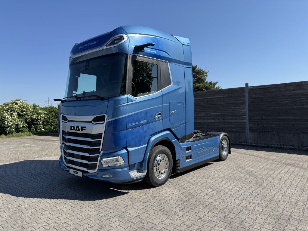 DAF FT XG 530 BLAU METALLIC Limited Edition - Tahač: obrázek 1 DAF FT XG 530 BLAU METALLIC Limited Edition - Tahač: obrázek 1