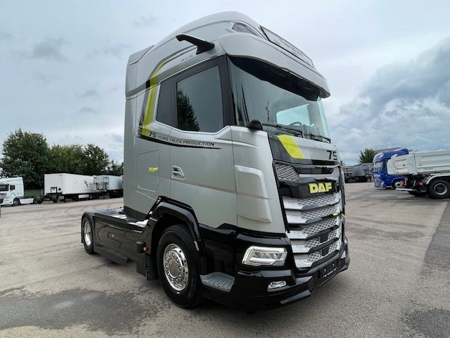 DAF XG+ 480 FT 75 Jahre DAF Edition "Limitiert" DAF XG+ 480 FT 75 Jahre DAF Edition - Tahač: obrázek 1 DAF XG+ 480 FT 75 Jahre DAF Edition "Limitiert" DAF XG+ 480 FT 75 Jahre DAF Edition - Tahač: obrázek 1