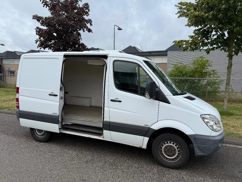 Mercedes-Benz Sprinter 313 2010 kuhlung diepfreez - Chladící dodávka: obrázek 5 Mercedes-Benz Sprinter 313 2010 kuhlung diepfreez - Chladící dodávka: obrázek 5