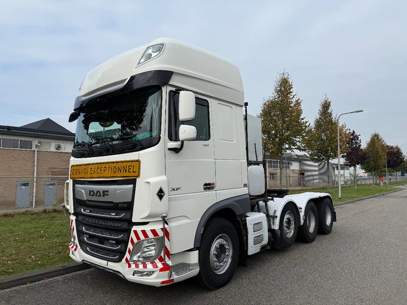DAF XF 530 FTM 8X4 handgeschakeld 8-2018 retarder - Tahač: obrázek 1 DAF XF 530 FTM 8X4 handgeschakeld 8-2018 retarder - Tahač: obrázek 1