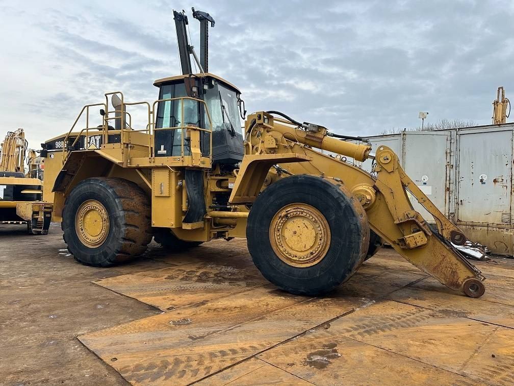 CAT 988 G - Kolový nakladač: obrázek 1 CAT 988 G - Kolový nakladač: obrázek 1