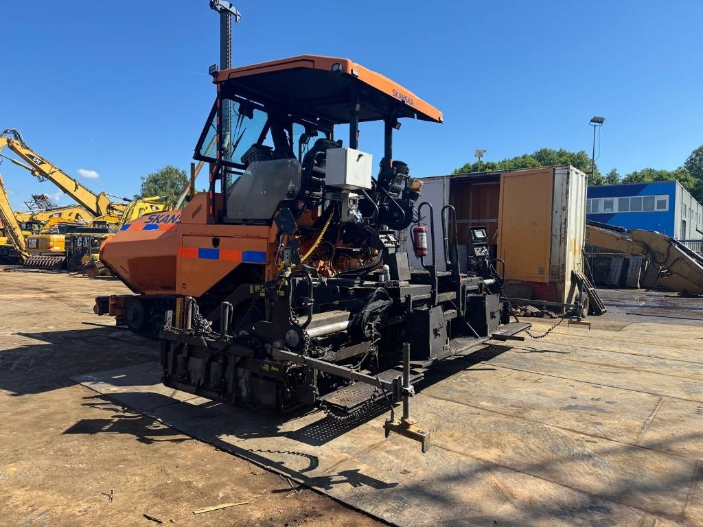 CAT AP 555 E - Finišér: obrázek 3 CAT AP 555 E - Finišér: obrázek 3