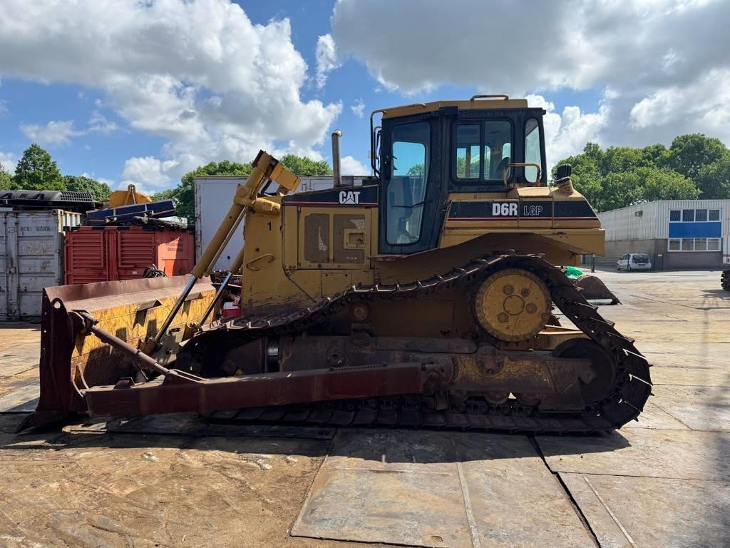 CAT D 6 R LGP - Buldozer: obrázek 2 CAT D 6 R LGP - Buldozer: obrázek 2