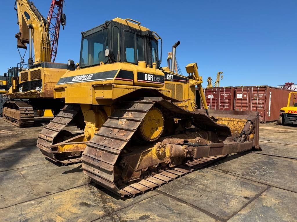 CAT D 6 R LGP - Buldozer: obrázek 5 CAT D 6 R LGP - Buldozer: obrázek 5