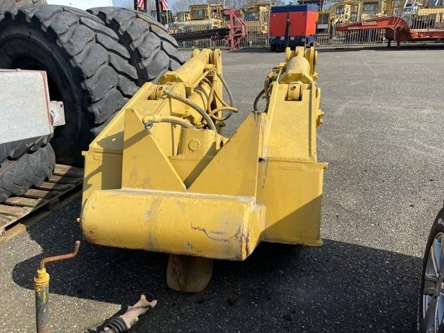 CAT D 8 R Ripper - Rozrývač pro Stavební technika: obrázek 2 CAT D 8 R Ripper - Rozrývač pro Stavební technika: obrázek 2