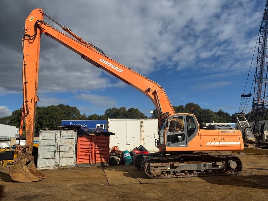 Doosan DX 300 LC ( 4.690 original hours 18M long reach ) - Rýpadlo: obrázek 2 Doosan DX 300 LC ( 4.690 original hours 18M long reach ) - Rýpadlo: obrázek 2