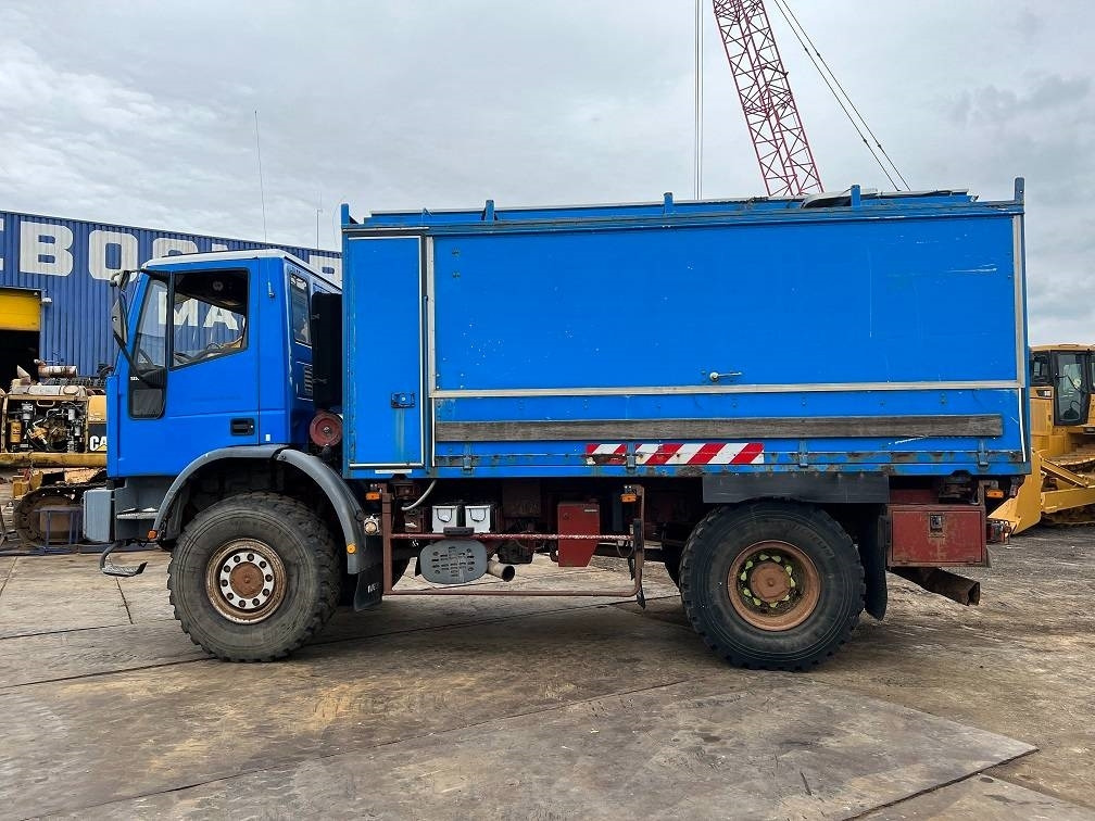 Iveco eurocargo 135E18 4x4 - Skříňový nákladní auto: obrázek 2 Iveco eurocargo 135E18 4x4 - Skříňový nákladní auto: obrázek 2