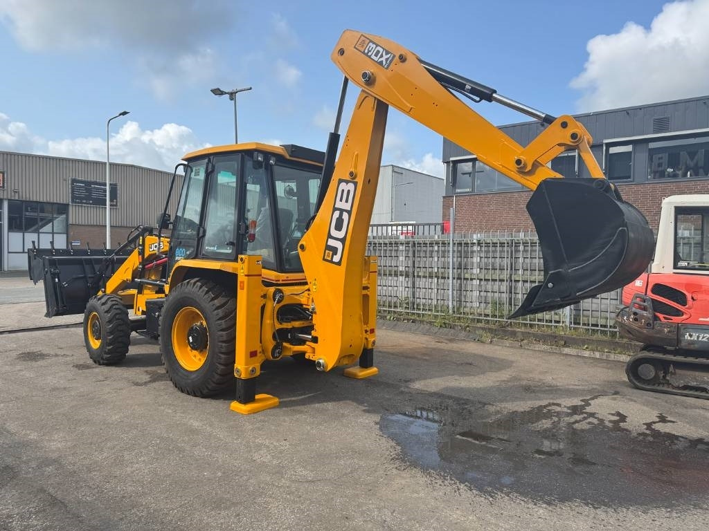 JCB 3dx 6 in 1 bucket ( UNUSED ) - Rýpadlo-nakladač: obrázek 3 JCB 3dx 6 in 1 bucket ( UNUSED ) - Rýpadlo-nakladač: obrázek 3