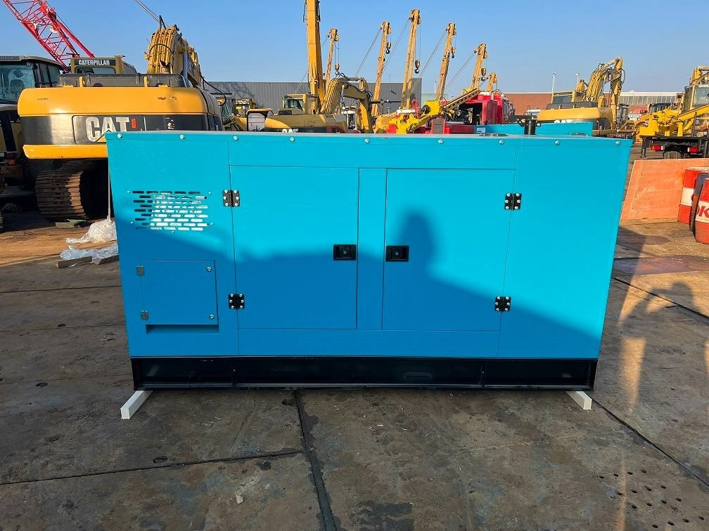 Ricardo 100KVA (80KW) SILENT GENERATOR 3 PHASE 50HZ 400V - Elektrický generátor: obrázek 5 Ricardo 100KVA (80KW) SILENT GENERATOR 3 PHASE 50HZ 400V - Elektrický generátor: obrázek 5