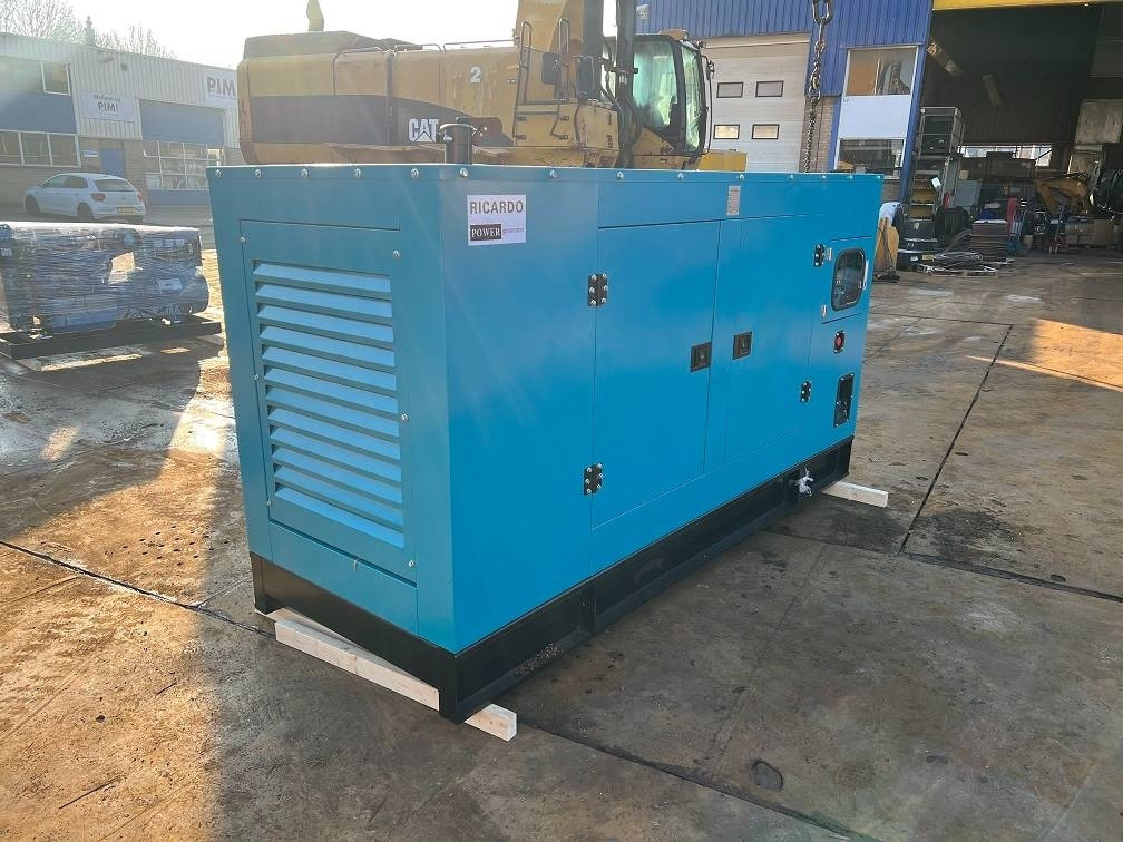 Ricardo 200KVA (160KW) SILENT GENERATOR 3 PHASE 50HZ 400V - Elektrický generátor: obrázek 2 Ricardo 200KVA (160KW) SILENT GENERATOR 3 PHASE 50HZ 400V - Elektrický generátor: obrázek 2