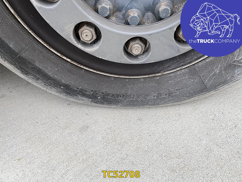 Iveco Stralis - Plachtový nákladní auto: obrázek 4 Iveco Stralis - Plachtový nákladní auto: obrázek 4