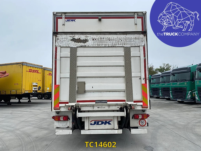 Mercedes-Benz Antos 1827 - Skříňový nákladní auto: obrázek 3 Mercedes-Benz Antos 1827 - Skříňový nákladní auto: obrázek 3