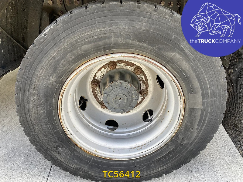 Renault D 240 - Chladírenský nákladní automobil: obrázek 4 Renault D 240 - Chladírenský nákladní automobil: obrázek 4