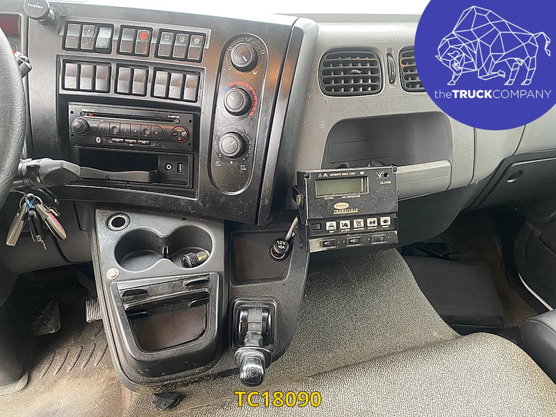 Renault D 240 - Chladírenský nákladní automobil: obrázek 4 Renault D 240 - Chladírenský nákladní automobil: obrázek 4