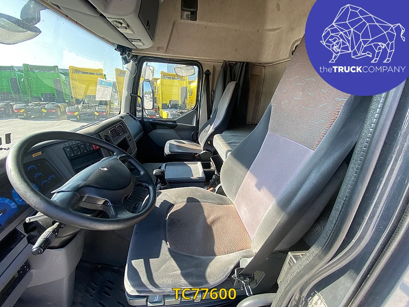 Renault Premium 320 - Plachtový nákladní auto: obrázek 5 Renault Premium 320 - Plachtový nákladní auto: obrázek 5
