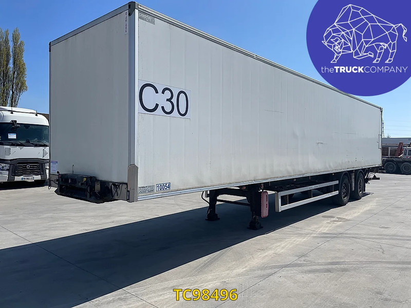 Renders - Skříňový návěs: obrázek 2 Renders - Skříňový návěs: obrázek 2