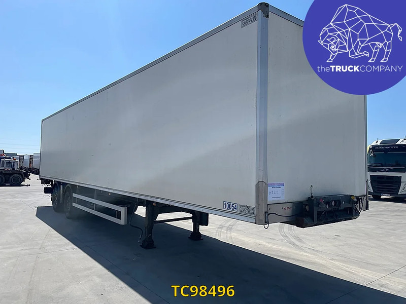 Renders - Skříňový návěs: obrázek 1 Renders - Skříňový návěs: obrázek 1