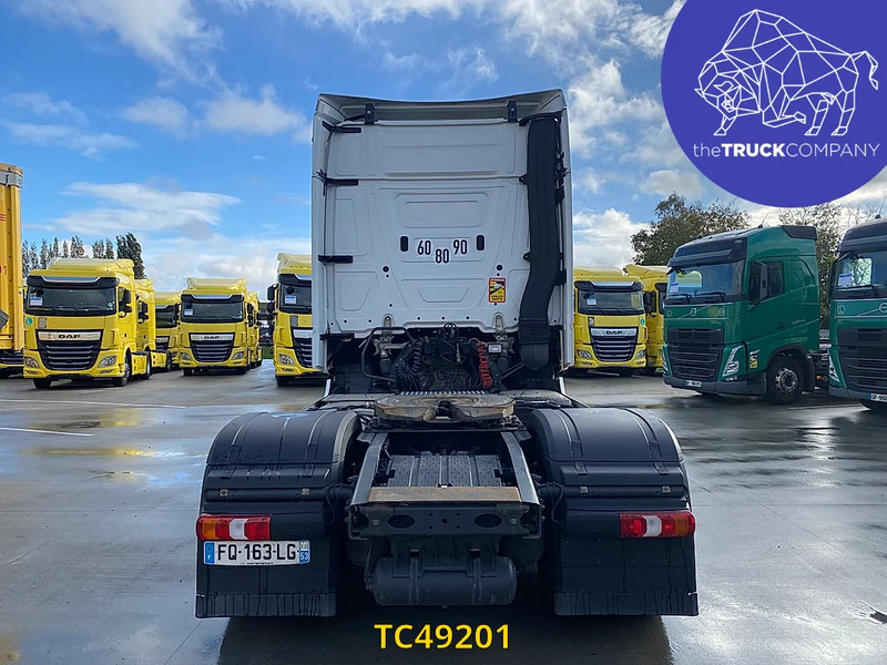 Mercedes-Benz Actros 1845 - Tahač: obrázek 4 Mercedes-Benz Actros 1845 - Tahač: obrázek 4