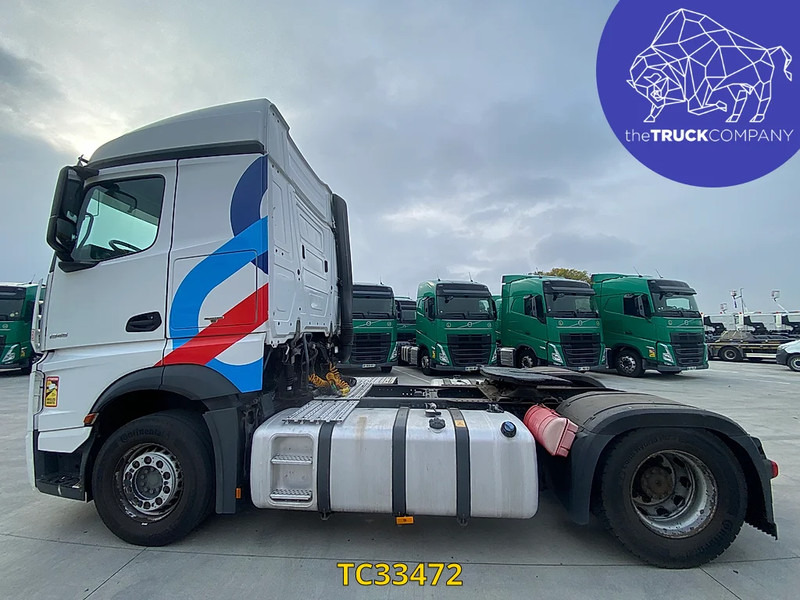 Mercedes-Benz Actros 1945 - Tahač: obrázek 2 Mercedes-Benz Actros 1945 - Tahač: obrázek 2