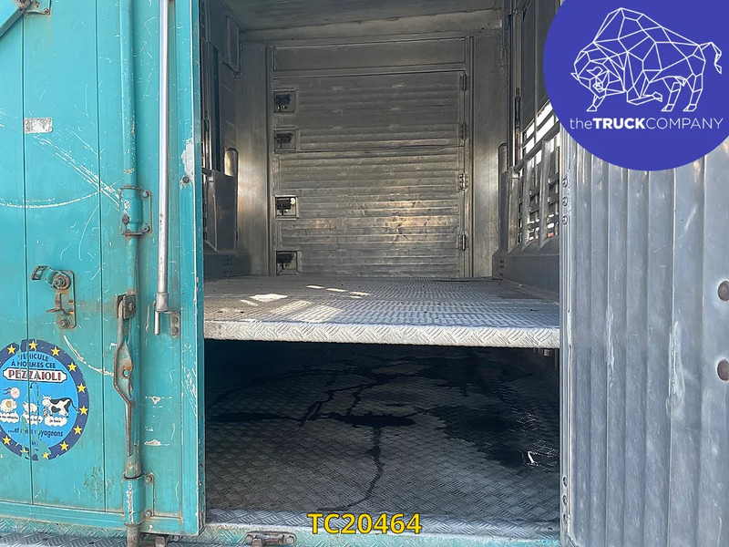 Volvo FH 480 - Přepravník zvířat: obrázek 4 Volvo FH 480 - Přepravník zvířat: obrázek 4