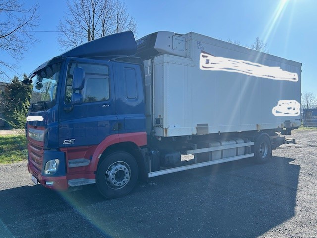 DAF CF 370 Tiefkühler NUR 426000 km - Chladírenský nákladní automobil: obrázek 2 DAF CF 370 Tiefkühler NUR 426000 km - Chladírenský nákladní automobil: obrázek 2