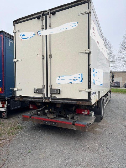 DAF CF 370 Tiefkühler NUR 426000 km - Chladírenský nákladní automobil: obrázek 4 DAF CF 370 Tiefkühler NUR 426000 km - Chladírenský nákladní automobil: obrázek 4
