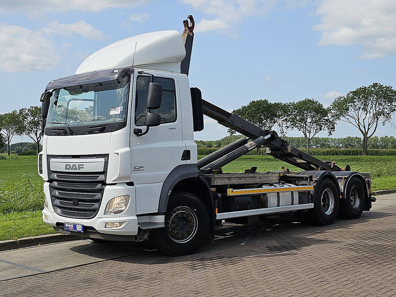 DAF CF 460 AJK 20 ton hooklift - Hákový nosič kontejnerů: obrázek 2 DAF CF 460 AJK 20 ton hooklift - Hákový nosič kontejnerů: obrázek 2