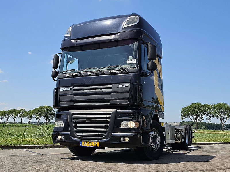 DAF XF 105.460 SSC 6X2 FAS MANUAL - Podvozek s kabinou: obrázek 1 DAF XF 105.460 SSC 6X2 FAS MANUAL - Podvozek s kabinou: obrázek 1