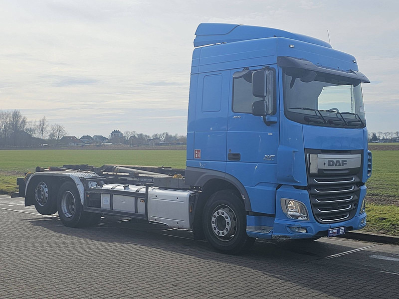 DAF XF 460 6X2 INTARDER - Hákový nosič kontejnerů: obrázek 5 DAF XF 460 6X2 INTARDER - Hákový nosič kontejnerů: obrázek 5