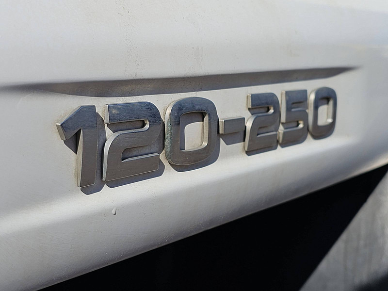 Skříňový nákladní auto Iveco 120E25 EUROCARGO 3 SEATS AIRCO LIFT: obrázek 13