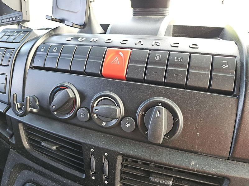 Plachtový nákladní auto Iveco 150E30 EUROCARGO Sleepcab,Edscha: obrázek 11