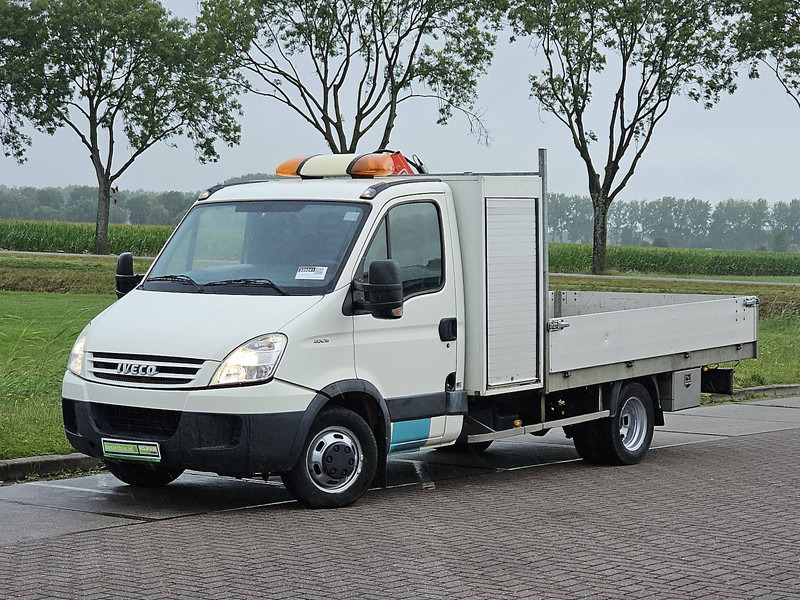 Iveco Daily 40C15 XL FASSI laadkraan - Dodávka valník: obrázek 2 Iveco Daily 40C15 XL FASSI laadkraan - Dodávka valník: obrázek 2