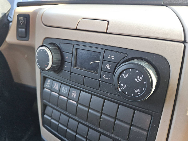 Skříňový nákladní auto MAN 12.190 TGL AIRCO 3 SEATS: obrázek 10