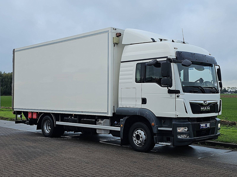 MAN 12.250 TGM LX HEATER 2T LIFT - Skříňový nákladní auto: obrázek 5 MAN 12.250 TGM LX HEATER 2T LIFT - Skříňový nákladní auto: obrázek 5