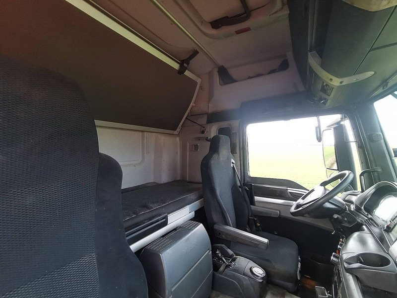 Interior photo 2: Sklápěč MAN 35.480 TGS 8X4 BL MEILLER STEEL
