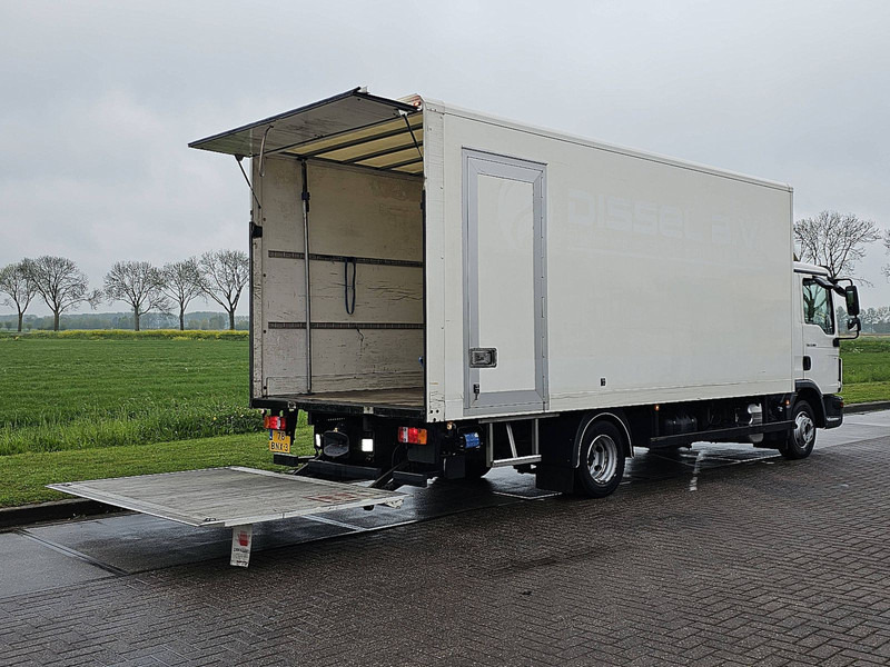 MAN 8.180 TGL SIDE DOOR A/C 3 SEAT - Skříňový nákladní auto: obrázek 3 MAN 8.180 TGL SIDE DOOR A/C 3 SEAT - Skříňový nákladní auto: obrázek 3