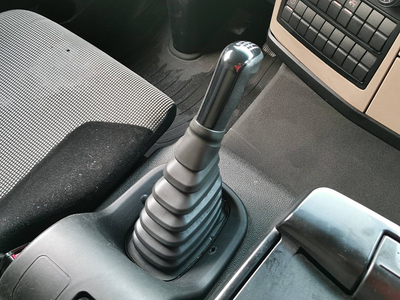 Plachtový nákladní auto MAN 8.220 TGL MANUAL AIRCO AHK: obrázek 8