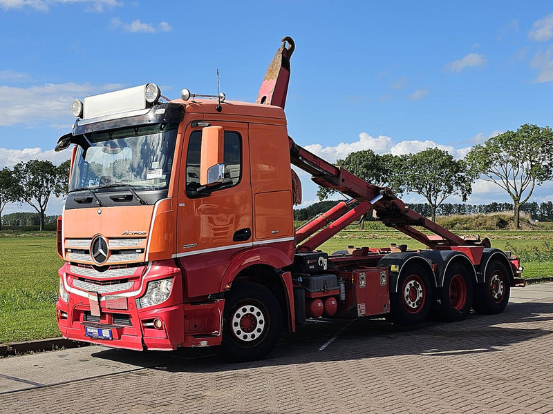 Mercedes-Benz ACTROS 3251 8X2 HIAB HOOKLIFT - Hákový nosič kontejnerů: obrázek 2 Mercedes-Benz ACTROS 3251 8X2 HIAB HOOKLIFT - Hákový nosič kontejnerů: obrázek 2