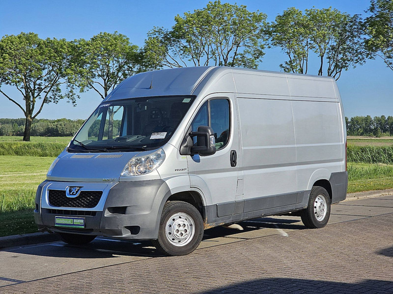 Peugeot Boxer 3.0 3.0 ltr - Furgon: obrázek 2 Peugeot Boxer 3.0 3.0 ltr - Furgon: obrázek 2