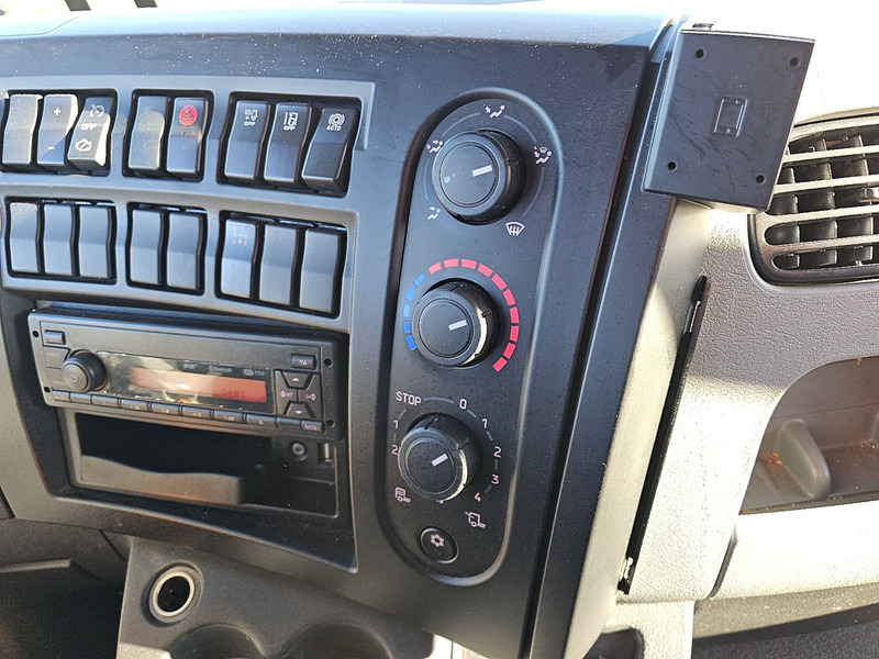 Renault D 240 11.9T AIRCO LIFT leasing Renault D 240 11.9T AIRCO LIFT: obrázek 10 Renault D 240 11.9T AIRCO LIFT leasing Renault D 240 11.9T AIRCO LIFT: obrázek 10